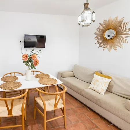 La Jⲟya De Patios - Turisticos Apartment *